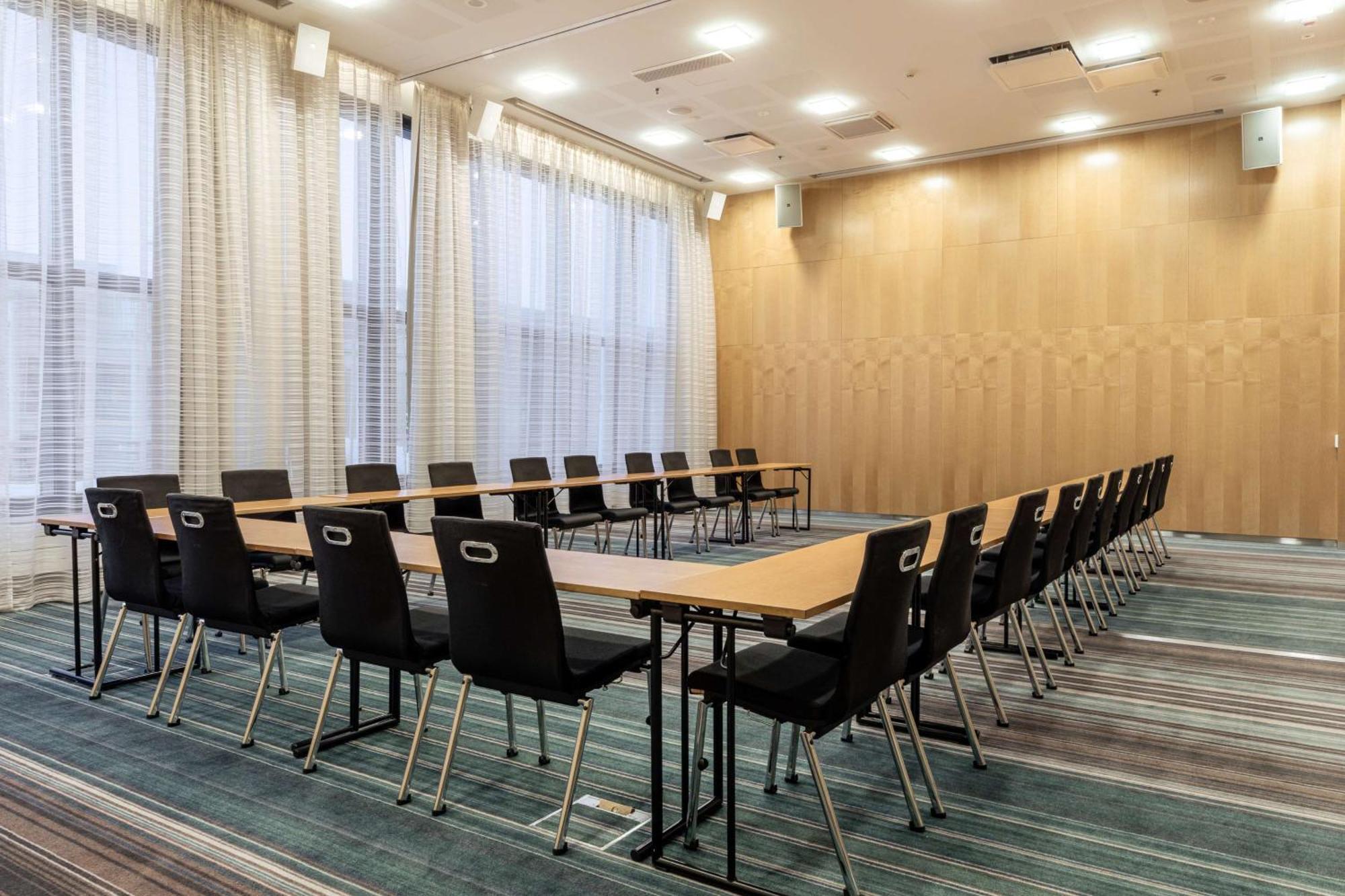 Hilton Helsinki Airport Hotel Vantaa Ngoại thất bức ảnh